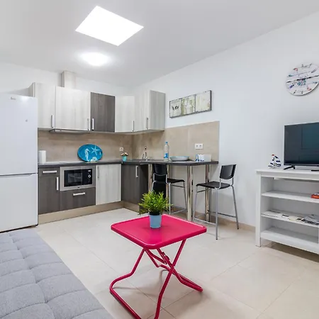 Apartment Flatguest Arinaga Playa 4 Caracola *