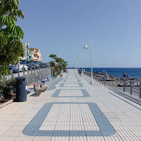 Apartment Arinaga Playa 4 *